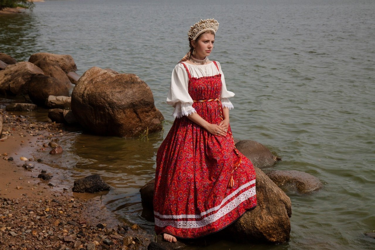 Women in Slavic costumes in Cantho